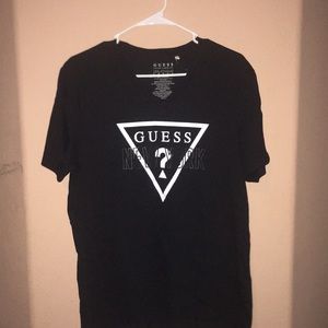 Black men’s v-neck t-shirt.